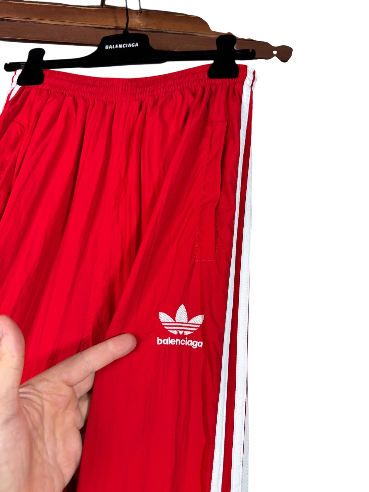 Pantaloni Balenciaga x Adidas rossi in nylon con stivale integrato – Taglia 36