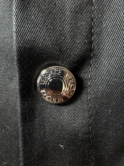 Camicia overshirt Versace nera con logo Medusa ricamato – Taglia 50.