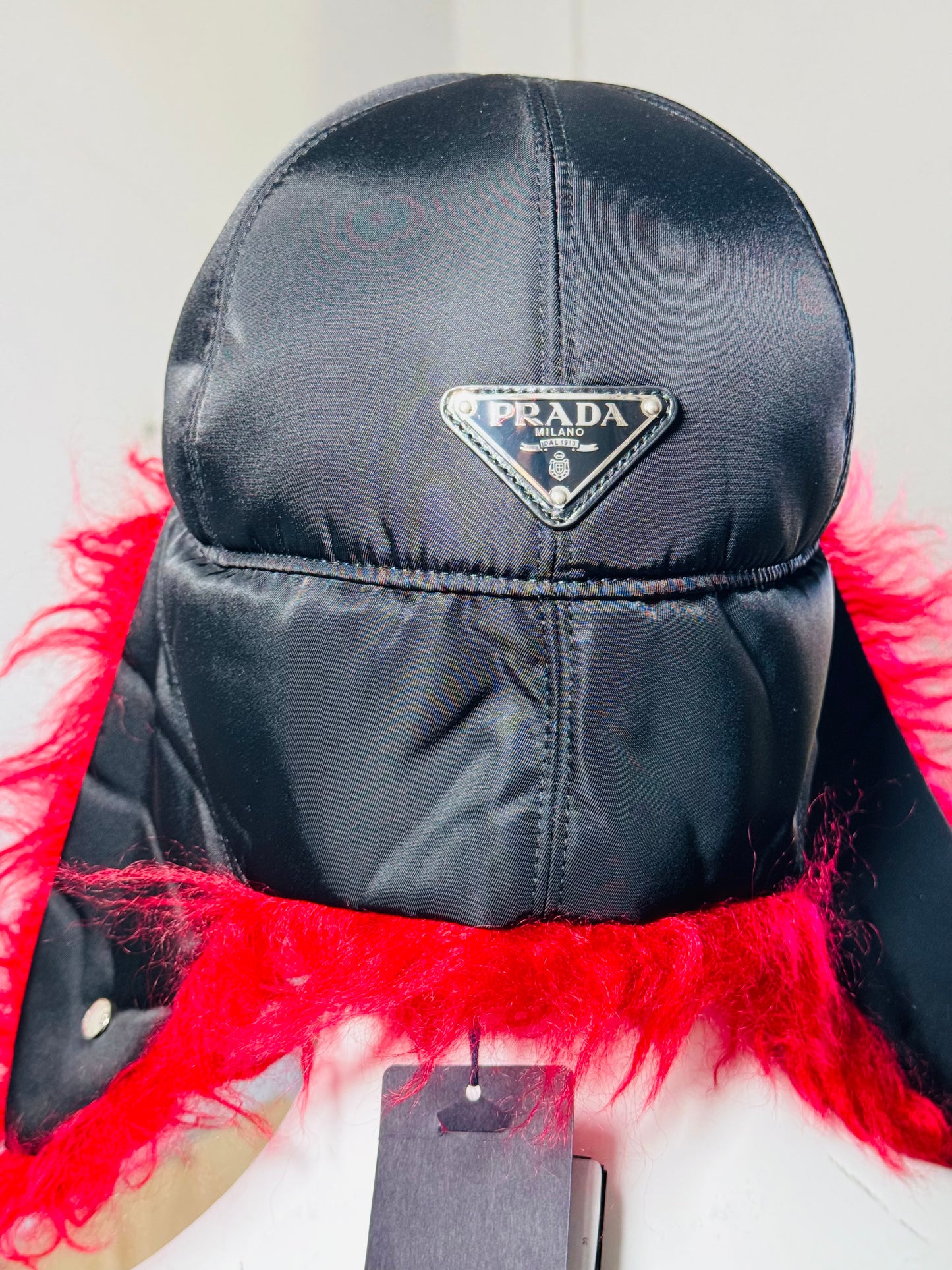 Prada cappellino in nylon (M)