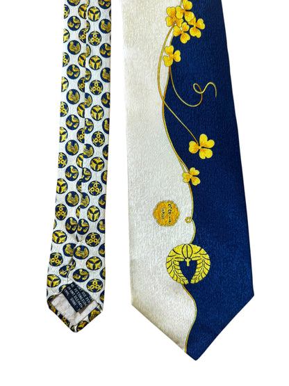 Cravatta Vintage Gianni Versace in Seta – Motivo Giapponese Blu Crema con Lanterne