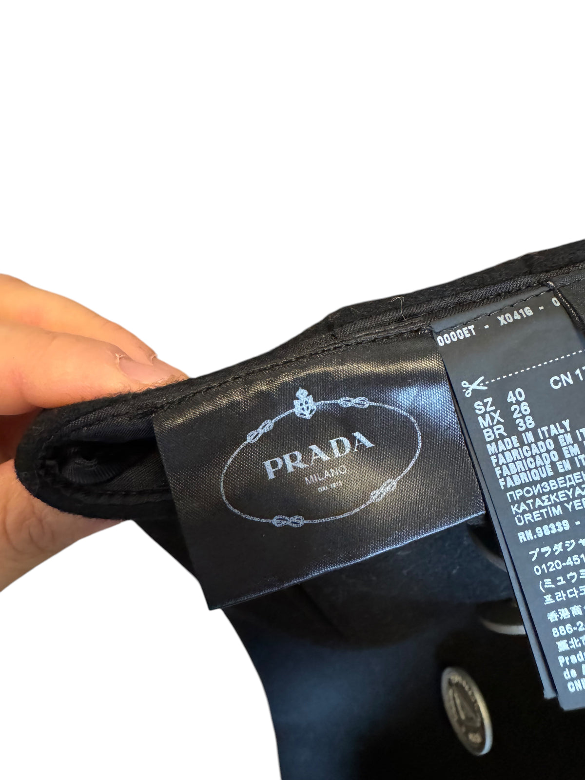 Prada Gonna a Vita Alta con Bottoni Iconici — foto 11