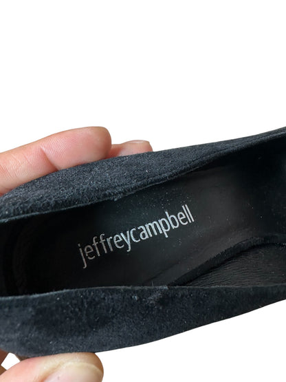 Jeffrey Campbell (38)