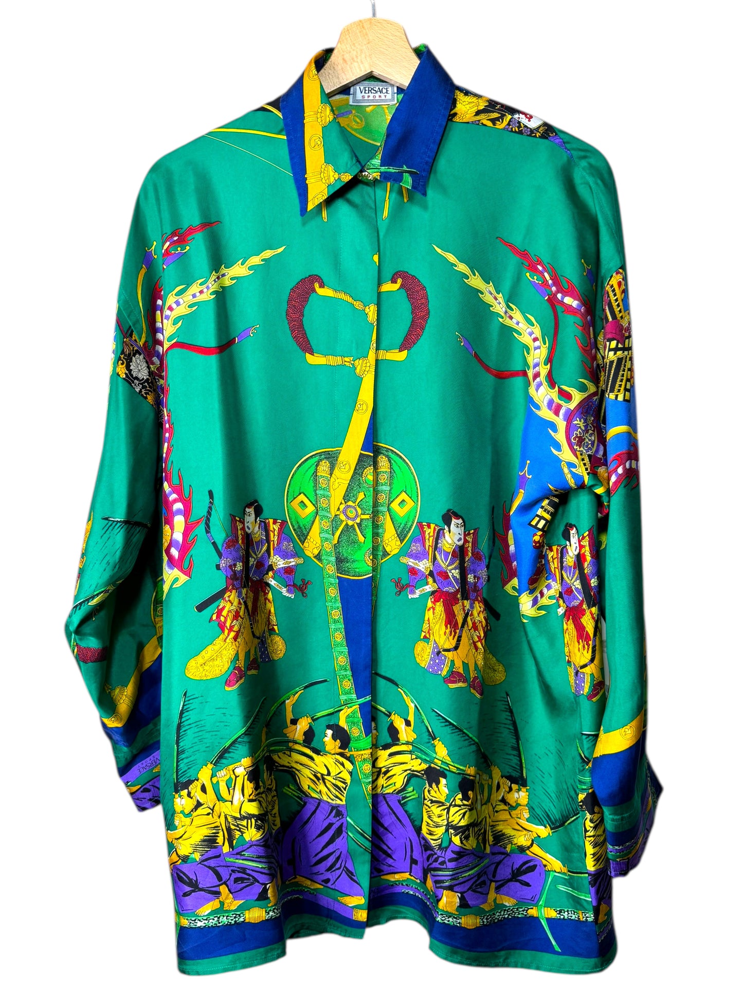 Camicia Gianni Versace Sport vintage in seta stampa Samurai – Made in Italy.