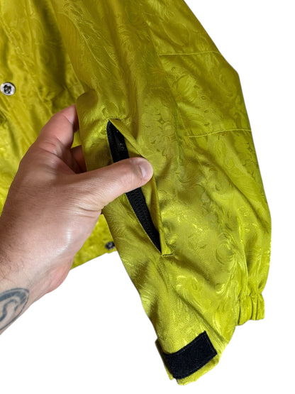 Giacca Versace Milano gialla con motivo Barocco tono su tono – Taglia 48