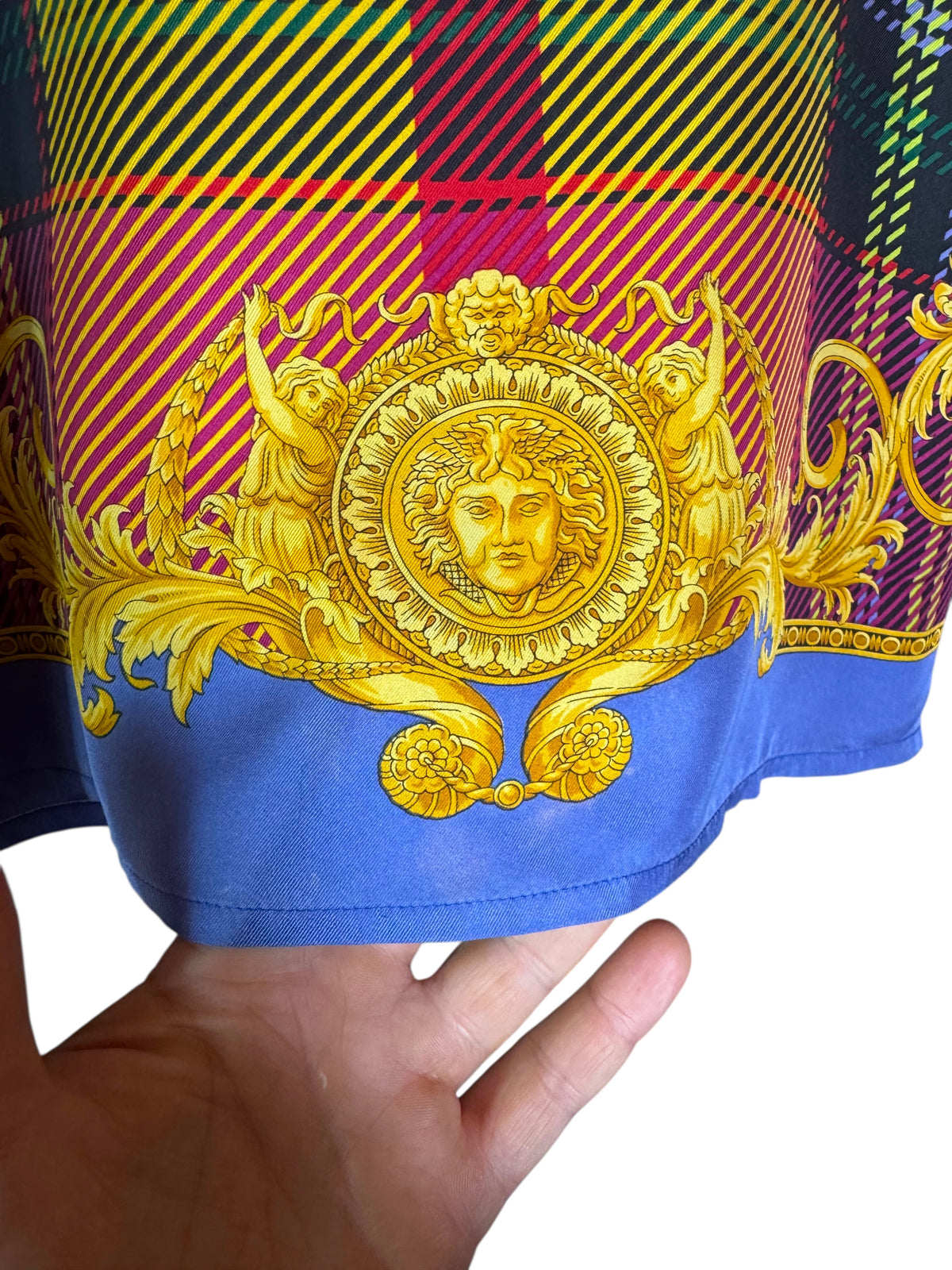 Camicia Gianni Versace Vintage in Seta – Barocco e Check Multicolor — foto 5