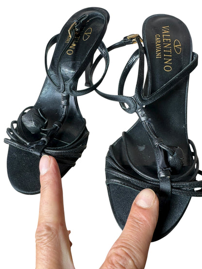Valentino Garavani sandali in pelle e raso (37.5)