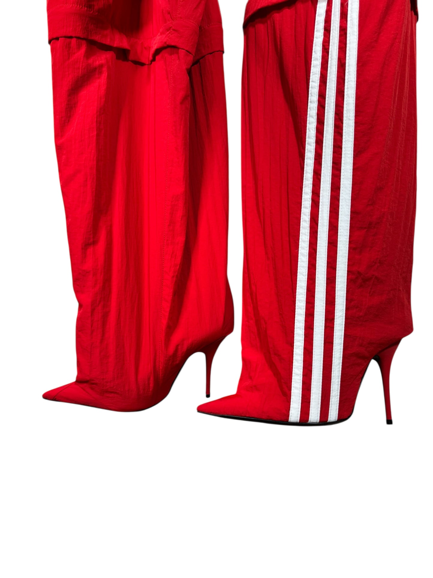 Pantaloni Balenciaga x Adidas rossi in nylon con stivale integrato – Taglia 36