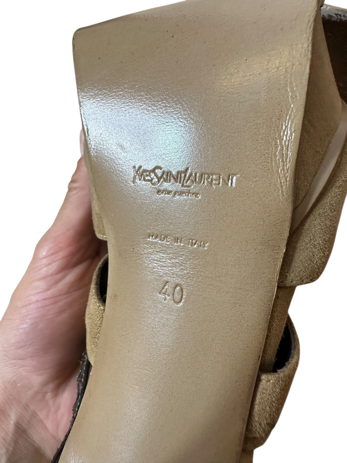 Yves Saint Laurent sandali in suede — foto 9