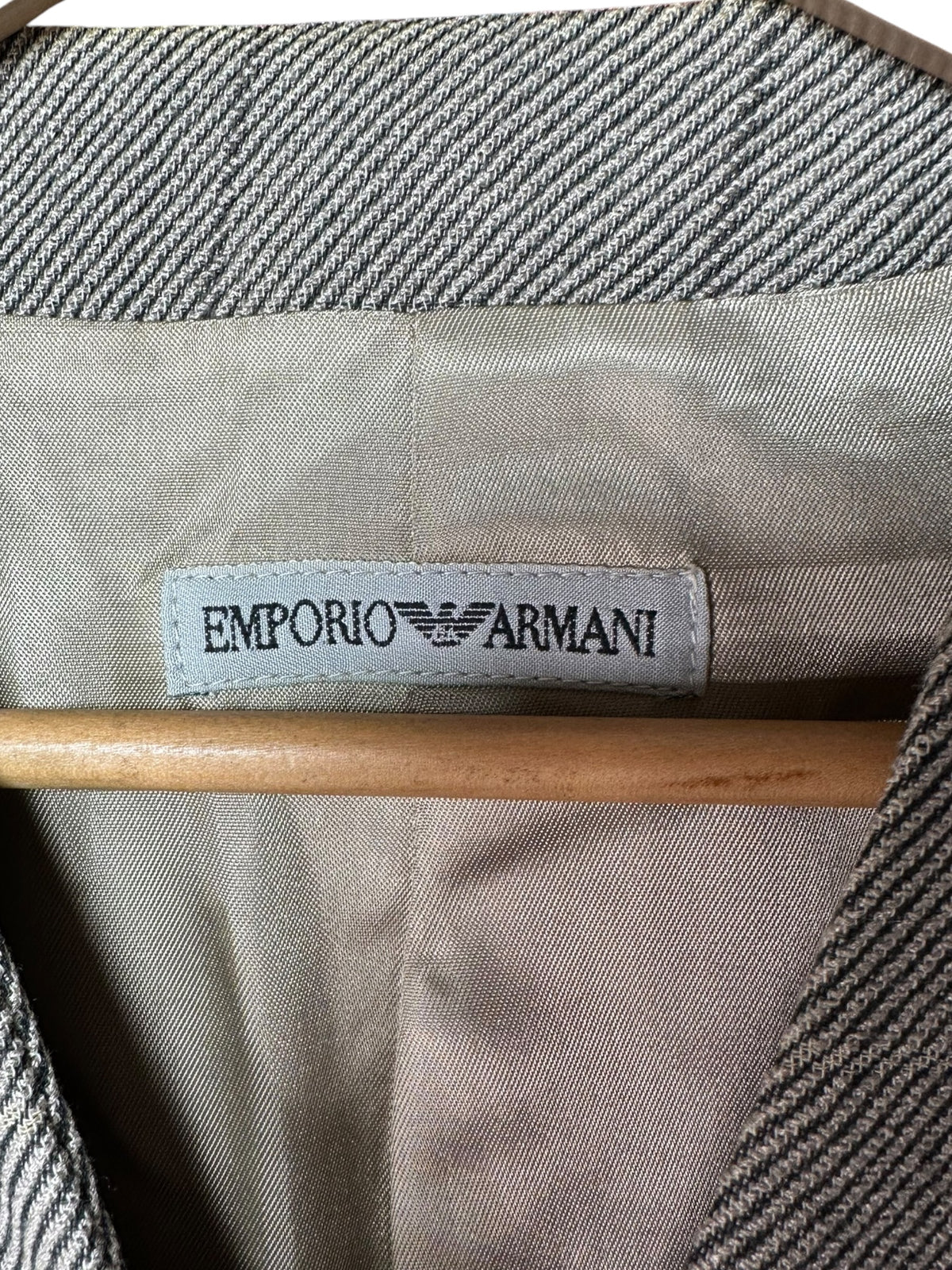 Emporio Armani comoleto vintage (M)