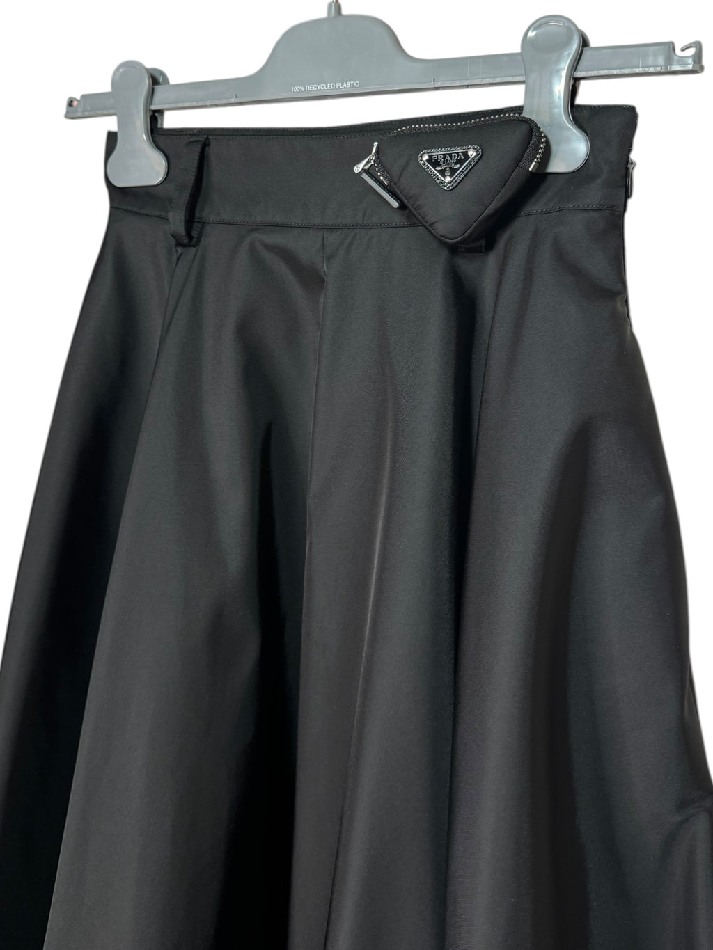 Prada gonna lunga nera plissettata Re-Nylon taglia 36