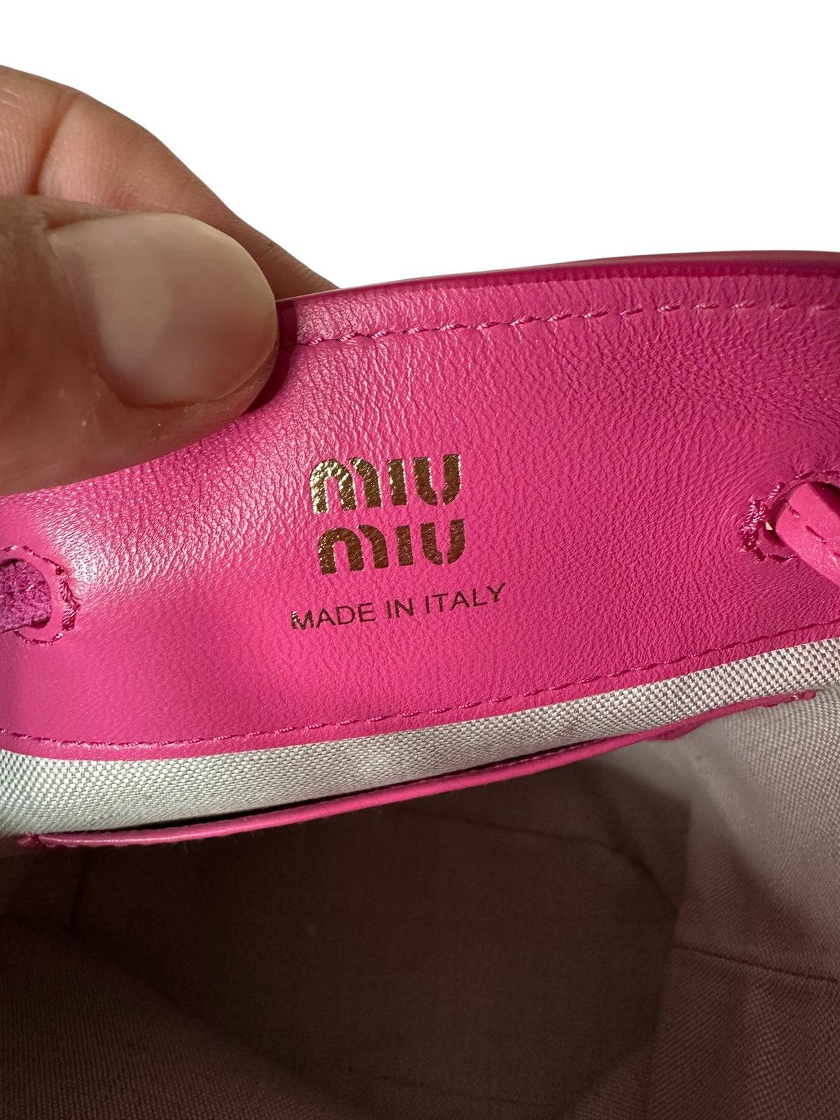 Logo interno Miu Miu e Made in Italy