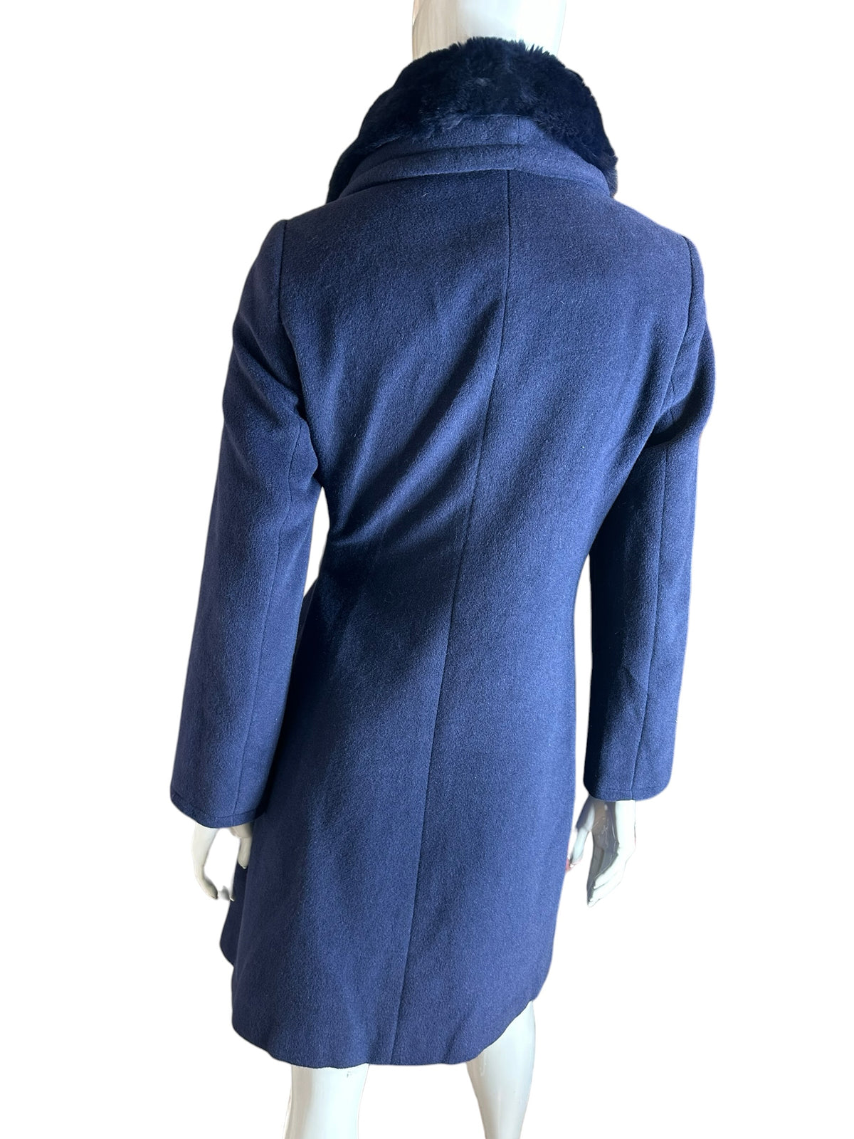 Cappotto Armani Collezioni blu scuro con collo in pelliccia rimovibile