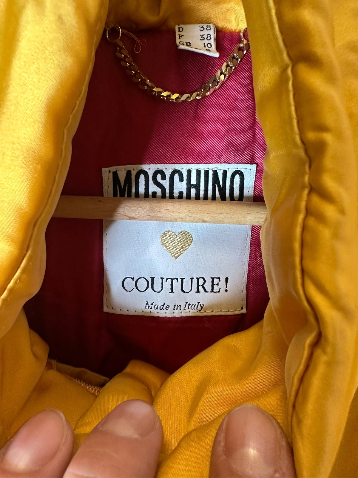 Parka vintage Moschino Couture in seta giallo ocra, taglia 42