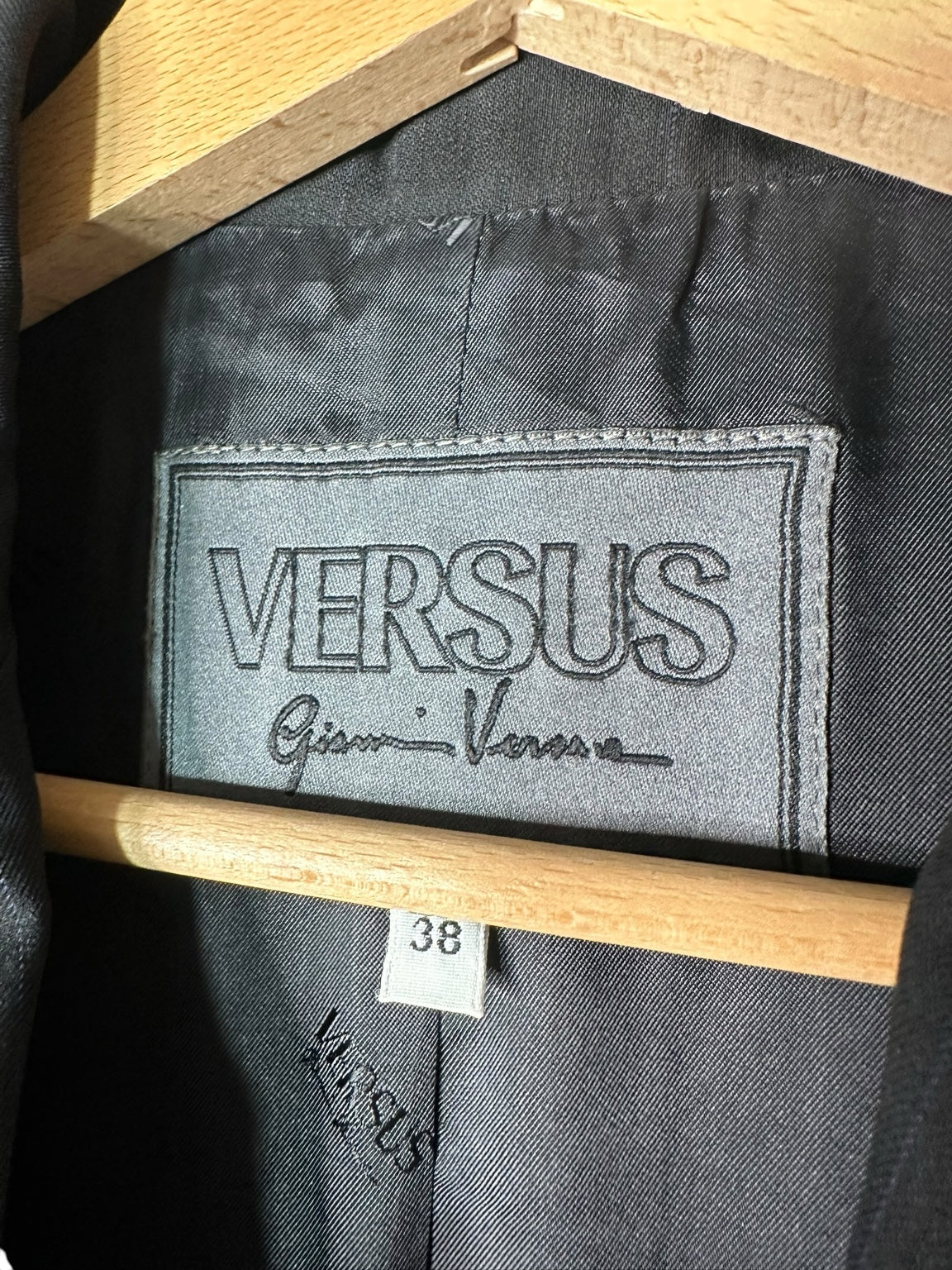 Versus Gianni Versace vintage – dettagli blazer e taglia 38