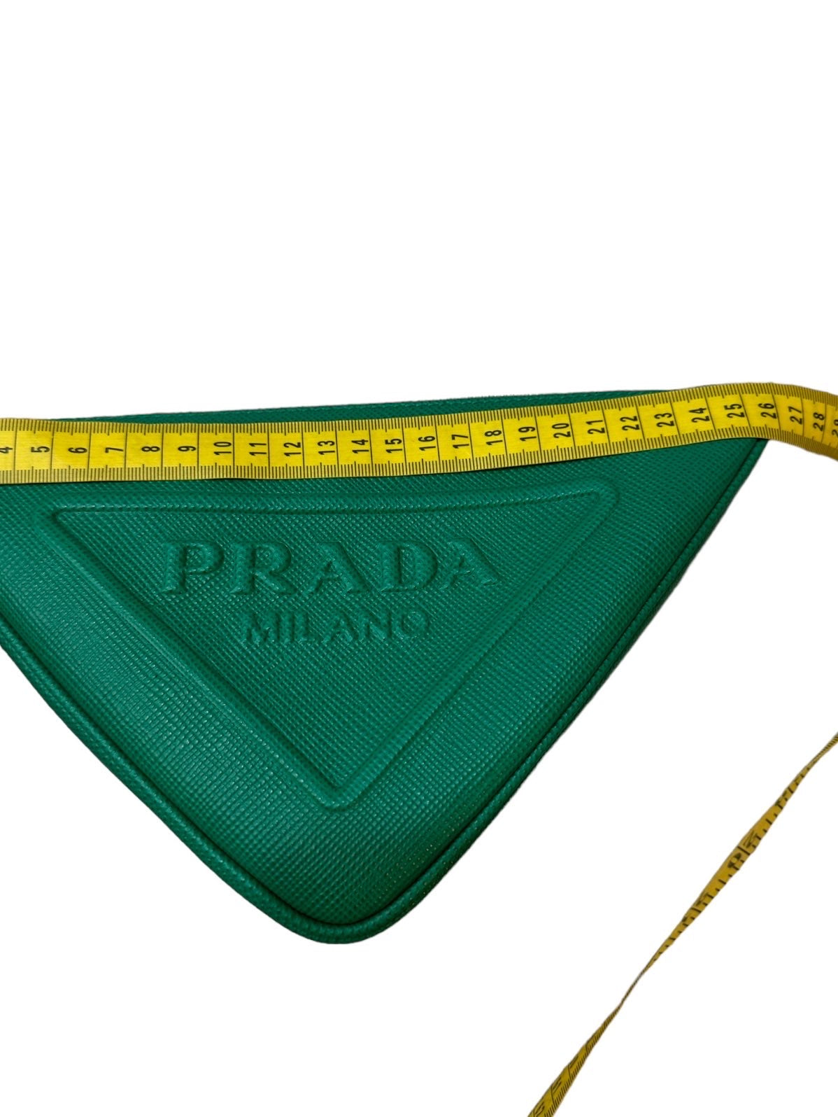 Prada borsa in pelle a triangolo.