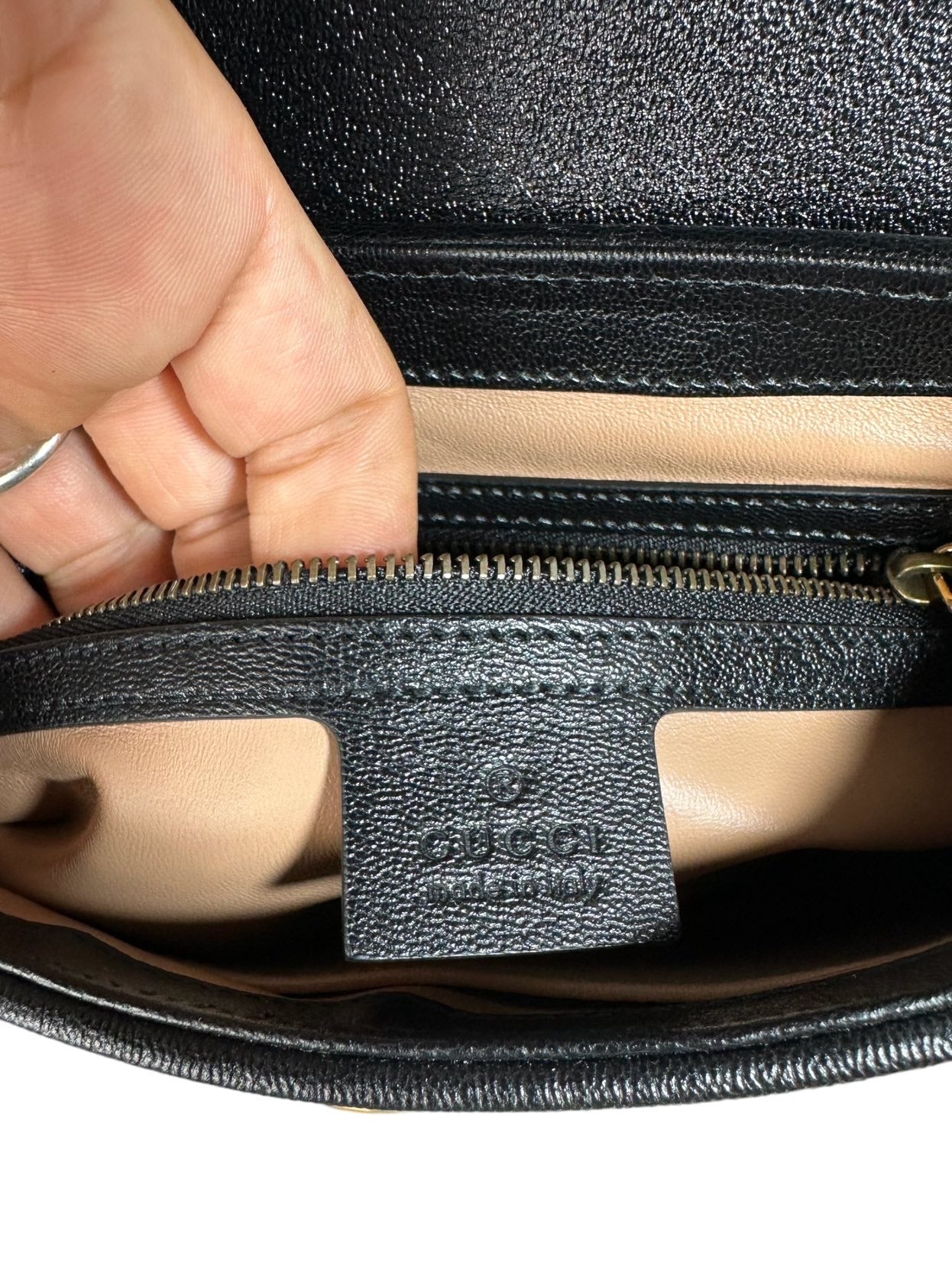 Gucci borsa Marmont in pitone arancione.