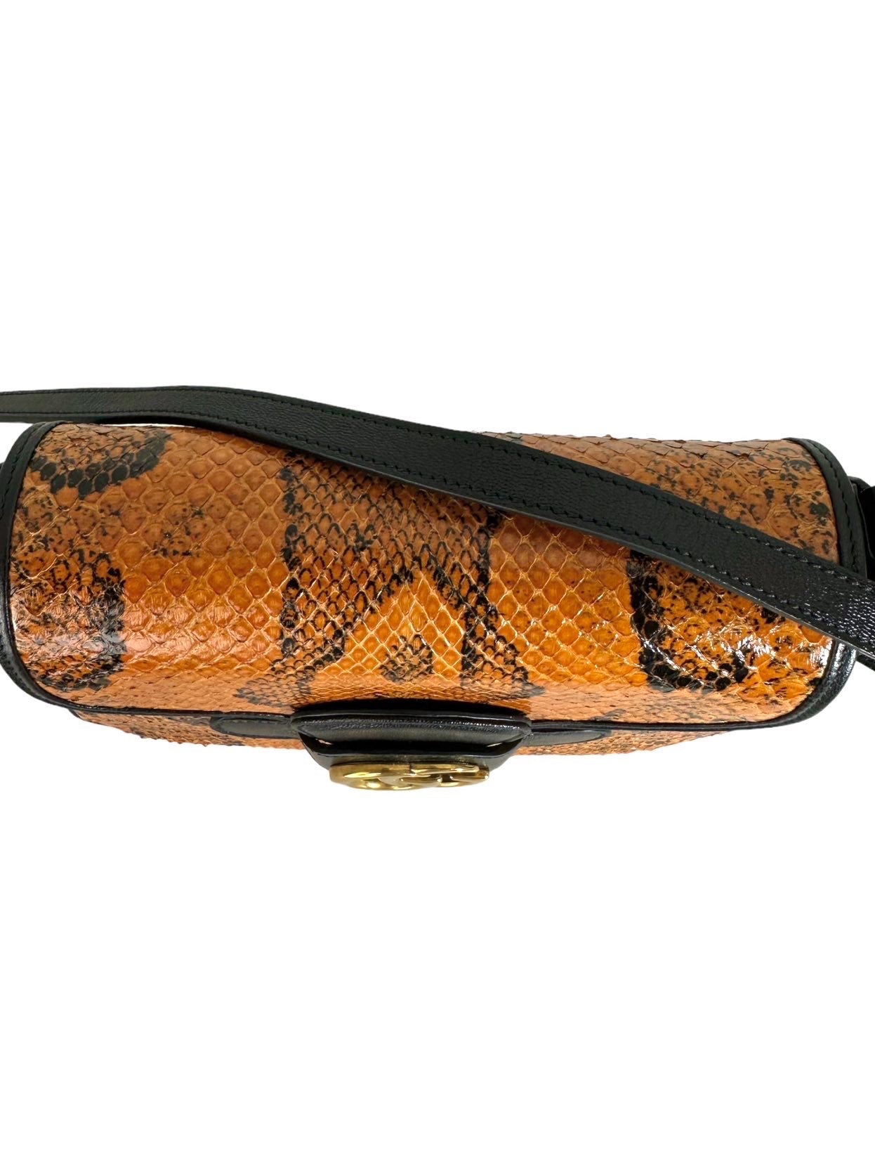Gucci borsa Marmont in pitone arancione.