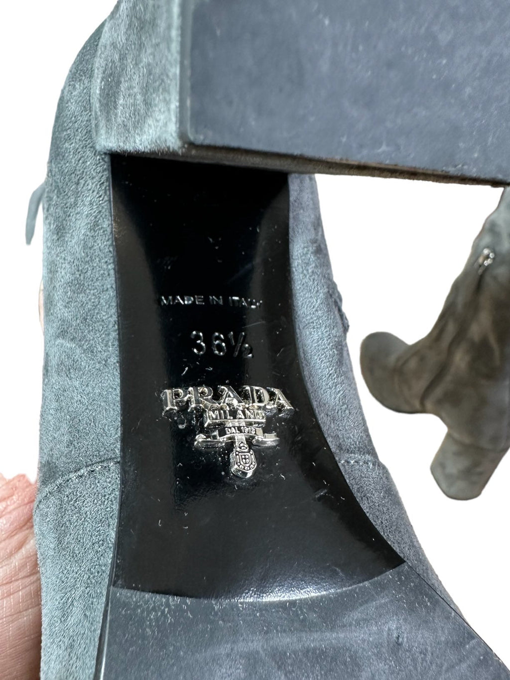 Prada stivali in camoscio grigio — foto 6