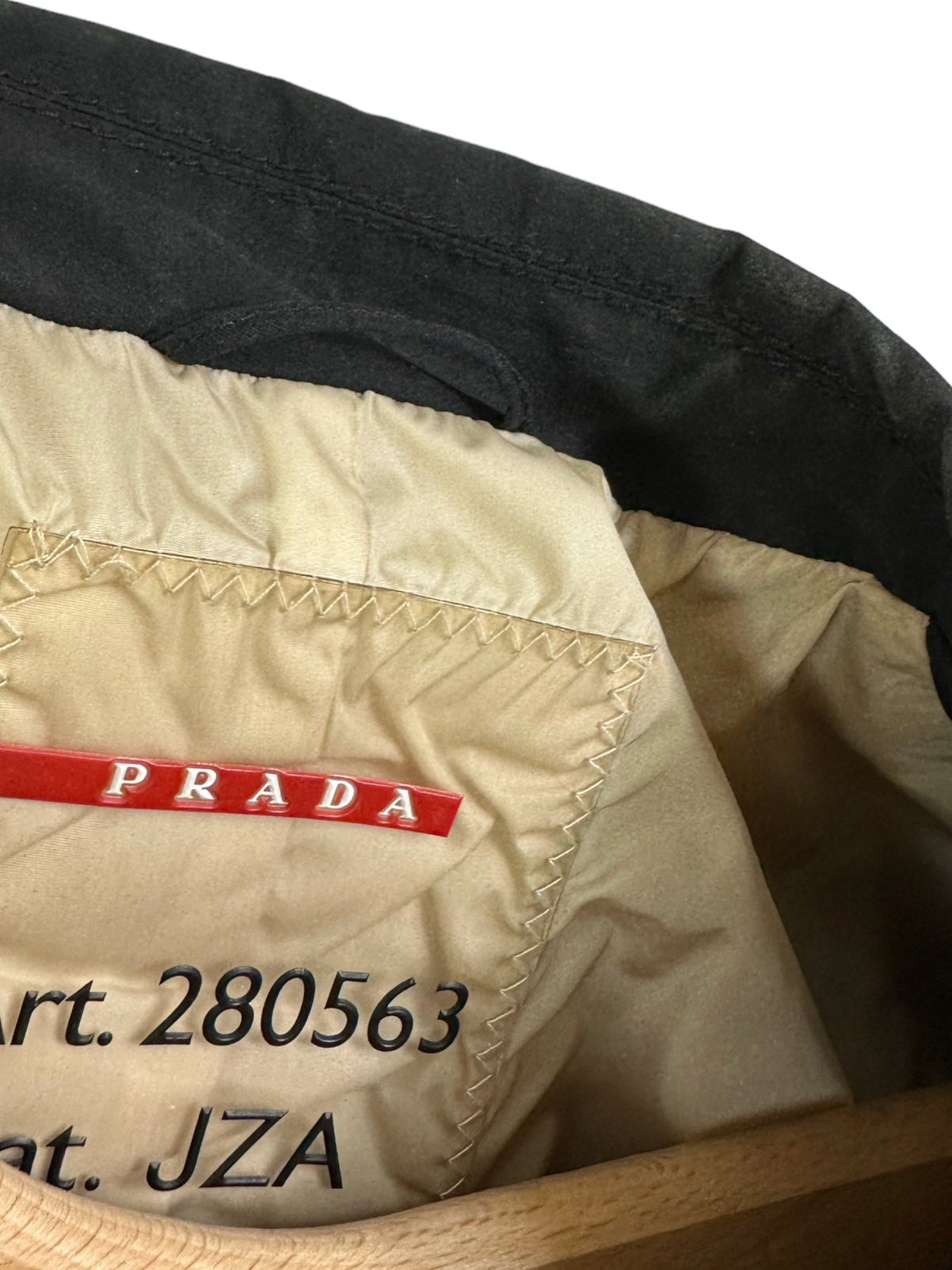 Jean Paul Gaultier gonna pantalone con ricamo. (L)