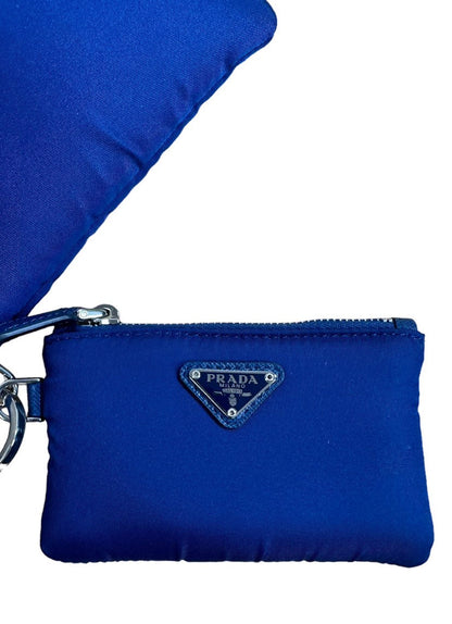 Prada porta telefono in nylon.